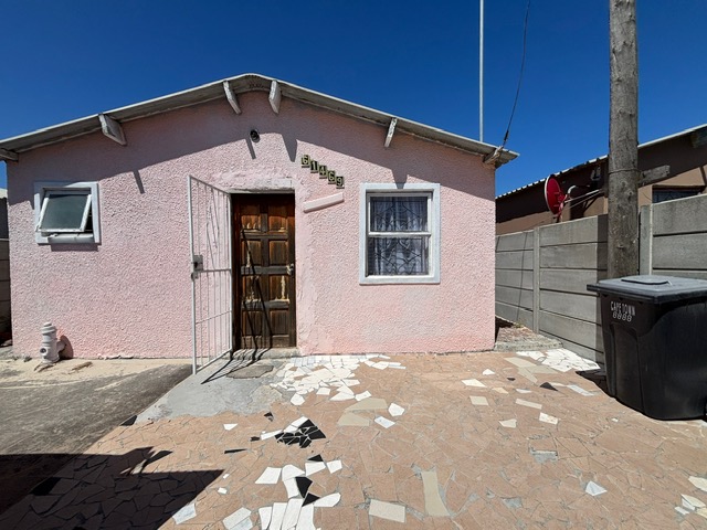 2 Bedroom Property for Sale in Kuyasa Western Cape